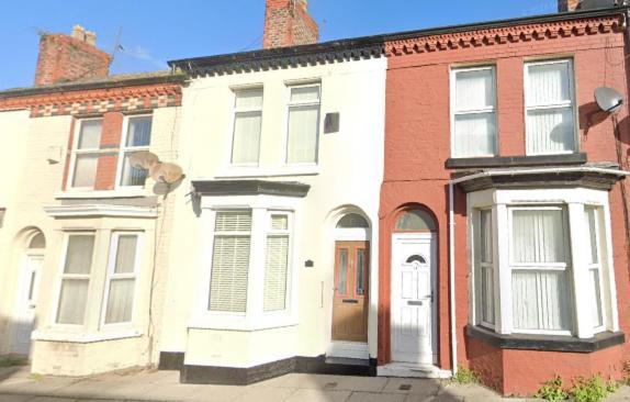 Air Host And Stay - Daisy House - Large 3 Bedroom Sleeps 7 10 Minutes From City Centre Liverpool Exterior photo